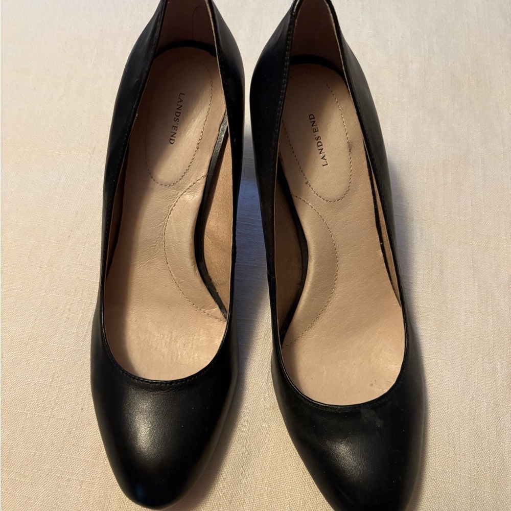 Lands' End Women's Black Pumps